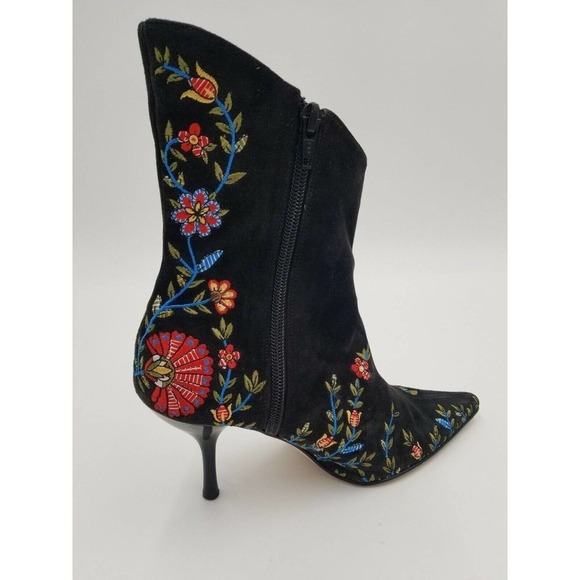 Beverly Feldman Ankle Boots Stiletto Pointed Toe Flower Embroidered Black 5.5 - Picture 1 of 12